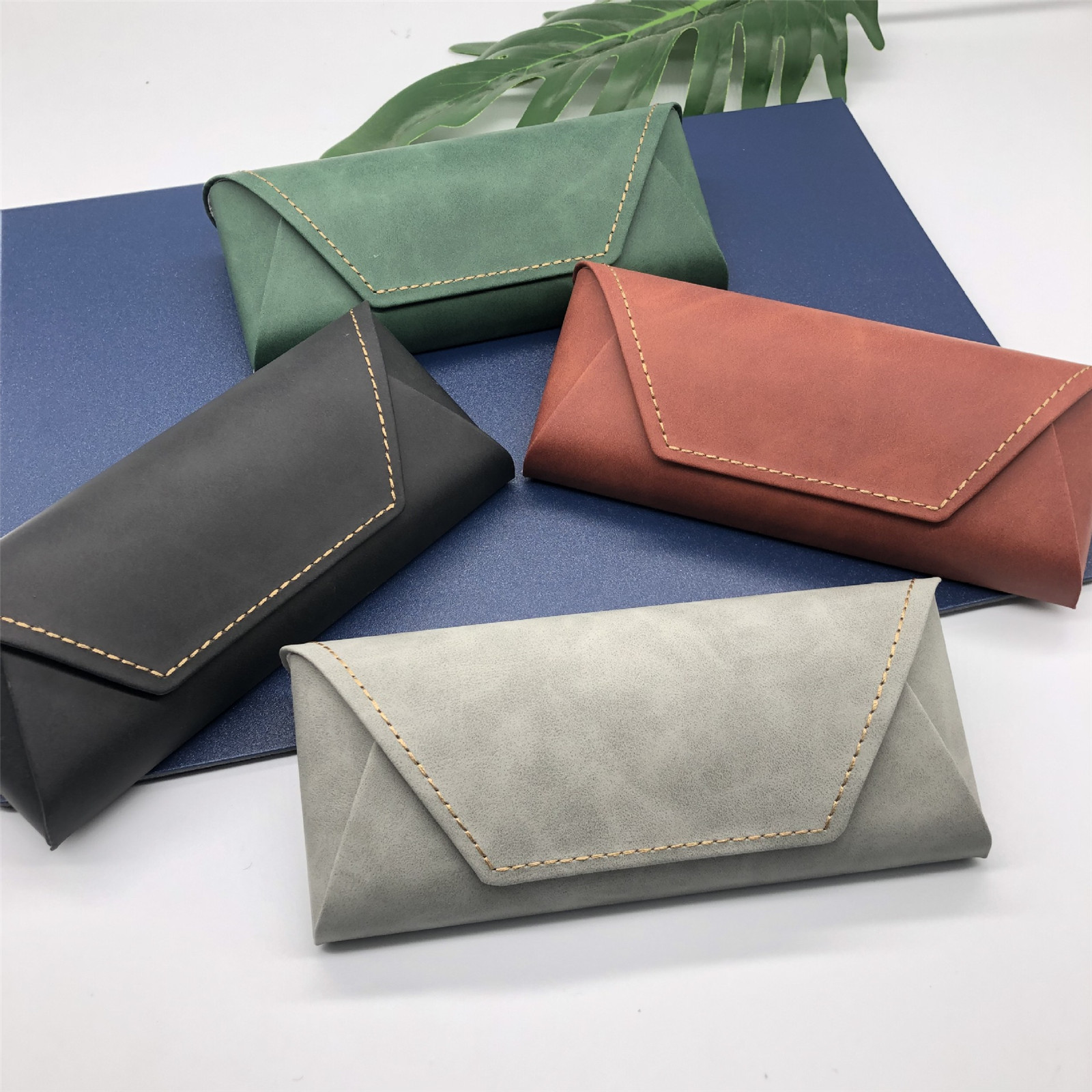 Gözlük Kutusu Pu + Metal Gözlü - Travel Accessories Gift Ideas incelemesi ve fiyatı