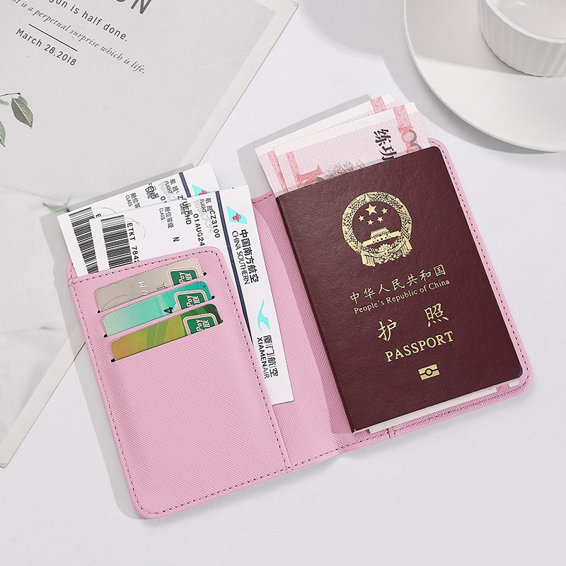 Hello Kitty Kadın Pasaport Kap - Travel Accessories On Plane incelemesi ve fiyatı